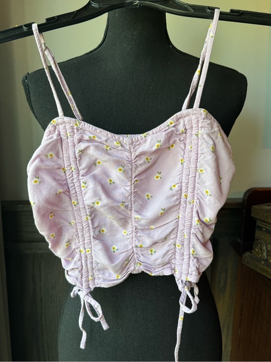 Hollister Tops - Hollister Lavender Daisy Ruched Tie-Hem Cami Top xs